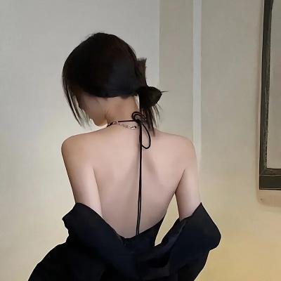 林中窥目